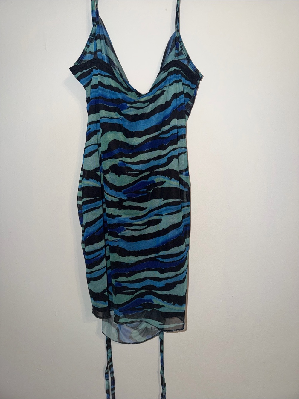 PrettyLittleThing Blue and Teal Zebra Stripe Mini Dress - Picture 3 of 3
